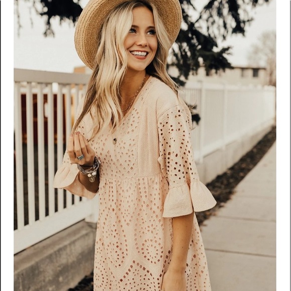 Roolee Dresses & Skirts - SALE‼️ ROOLEE PINK Lace Flowy Sleeve Fall Dress